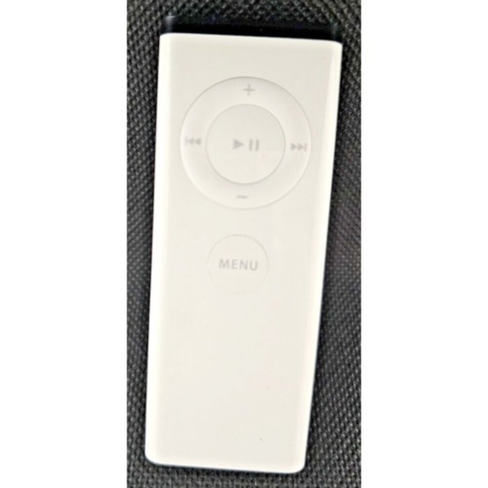 Apple White Remote Control - Picture 3 of 11